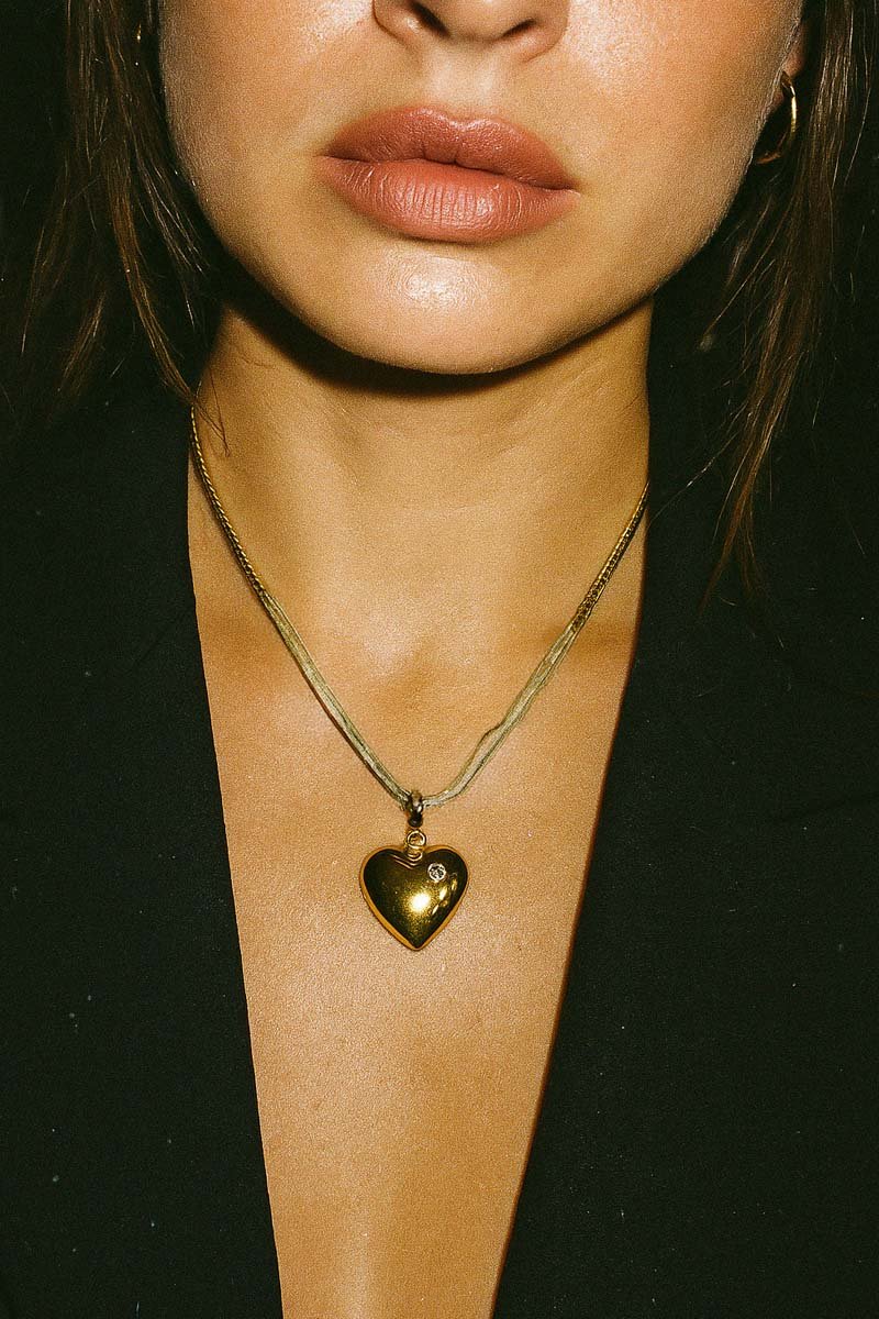 Amora Heart Gold Pendant Necklace - St geran