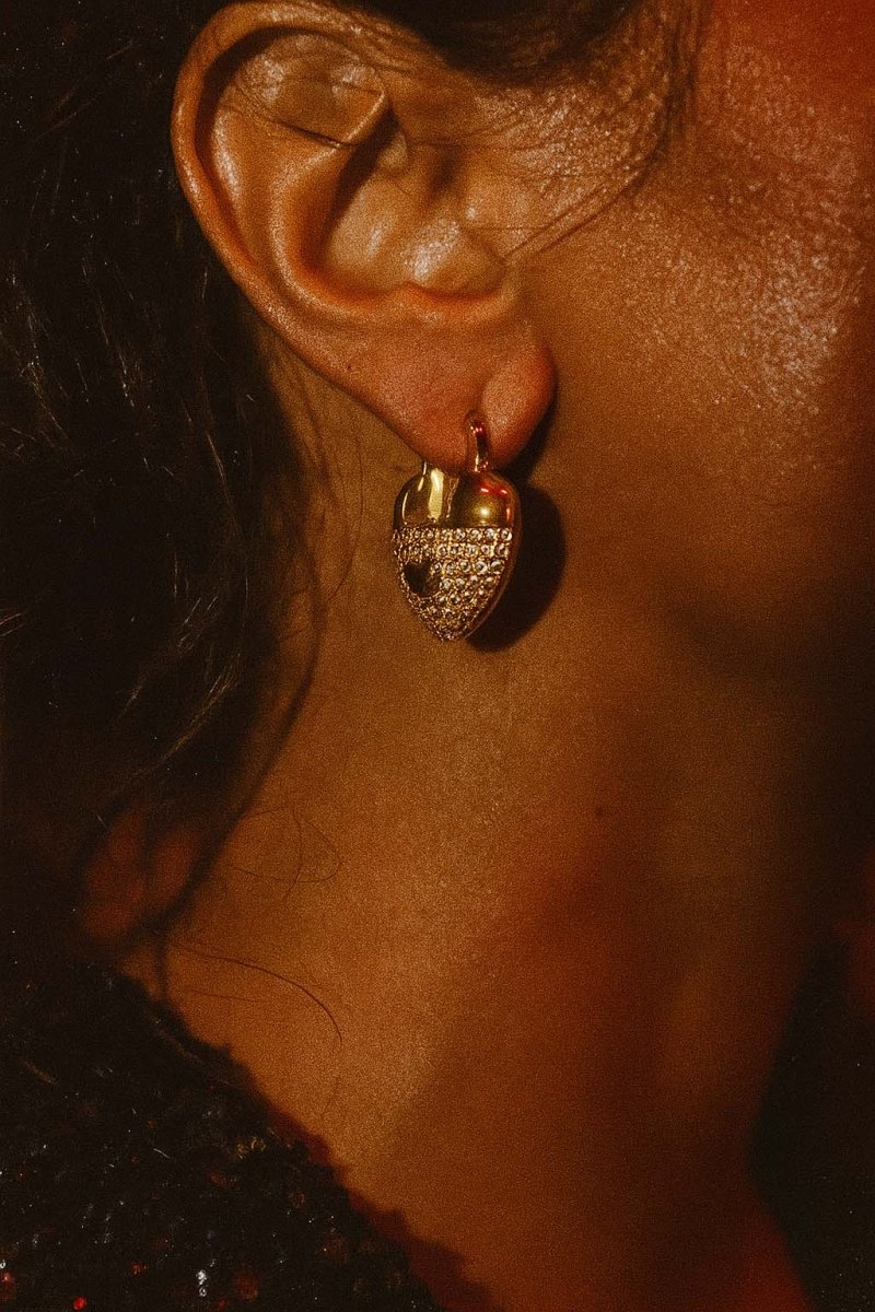 Amoré Pavé Heart Hoops - Gold Earrings - St geran