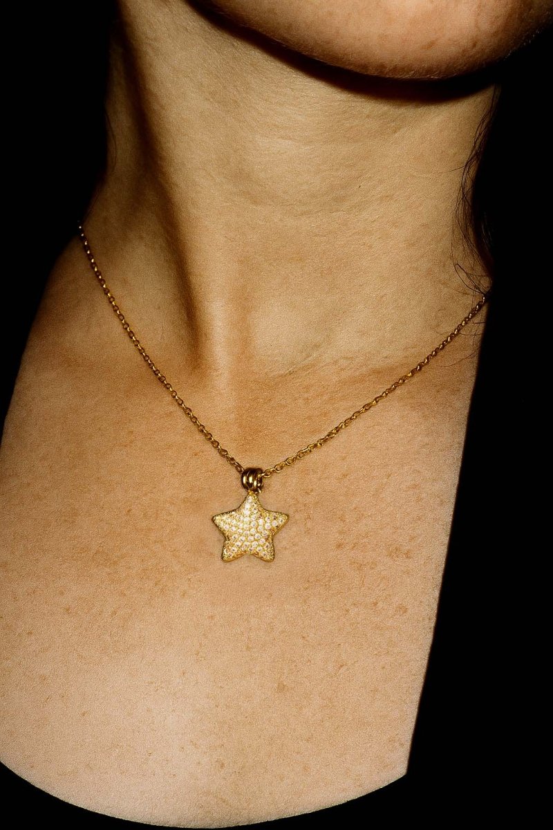 Belza Starburst Charm - 18k Gold Plated - St geran