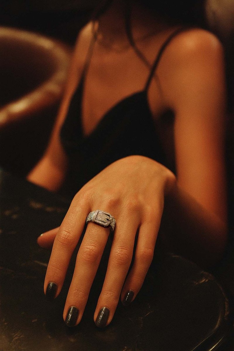Buckle Bella Ring | Silver Plated - St geran