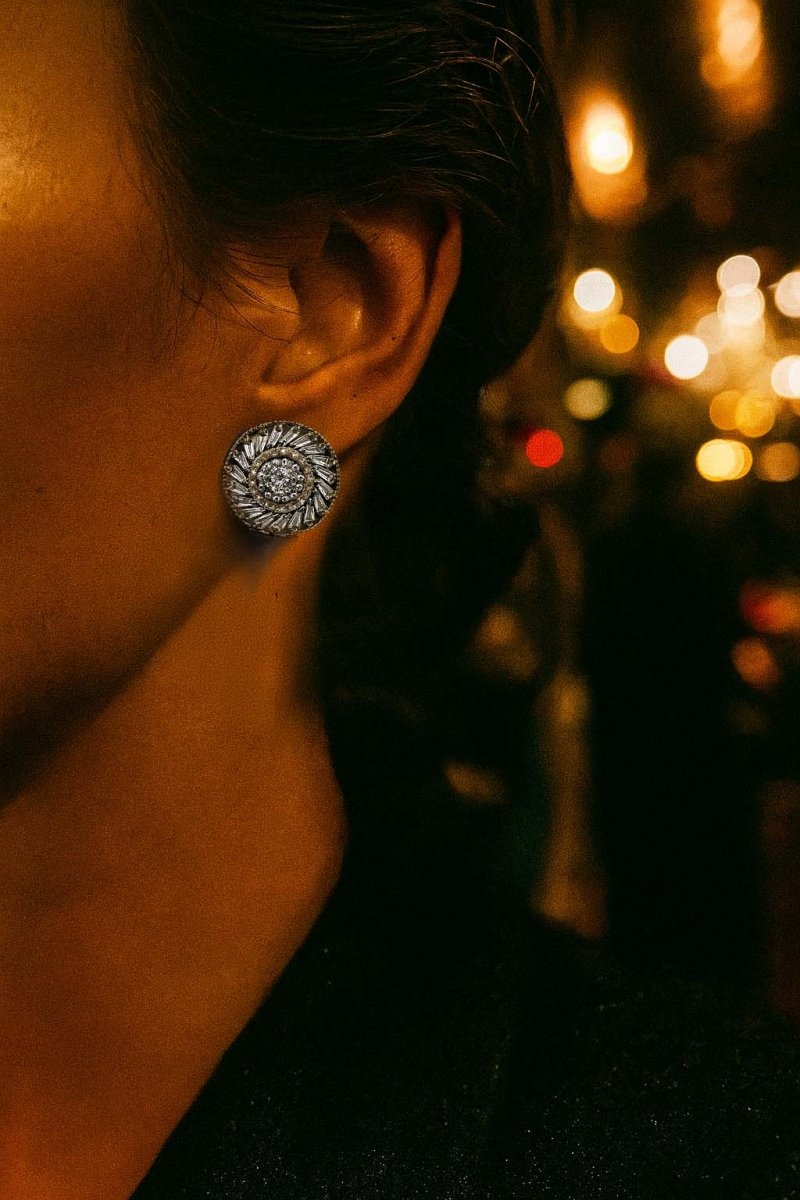 Celestial Swirl Studs – Silver - St geran