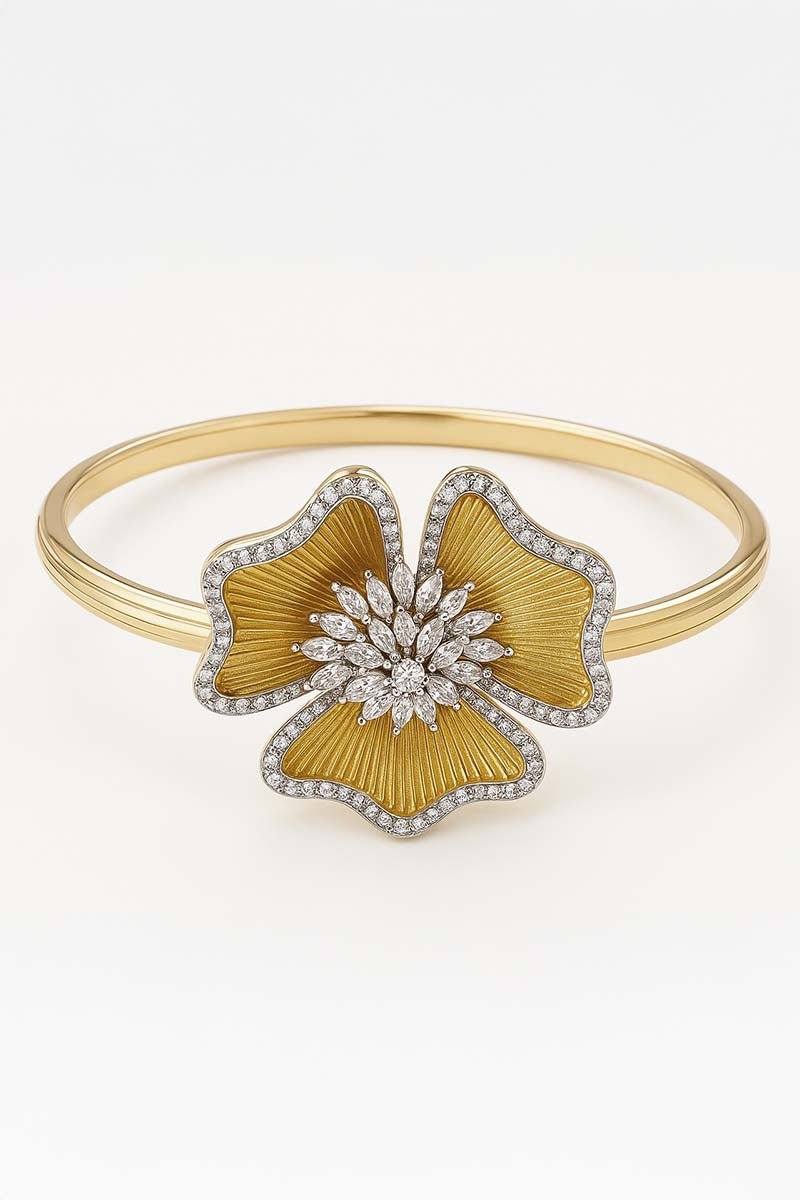 Fleur d’Or Blossom Bloom Cuff Bracelet - St geran