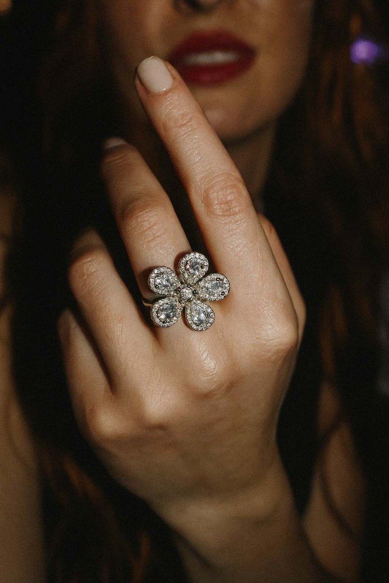 Floral stud Silver Ring| Statement Flower Gem Ring - St geran