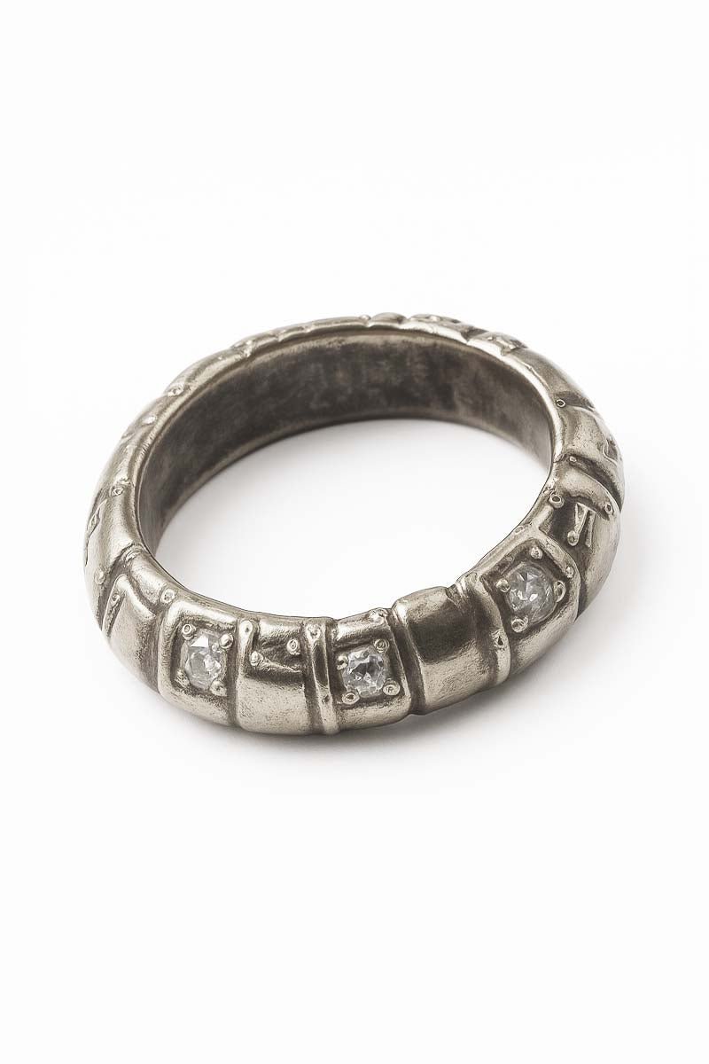 Lucca Imperial Silver Studded Band Ring - St geran