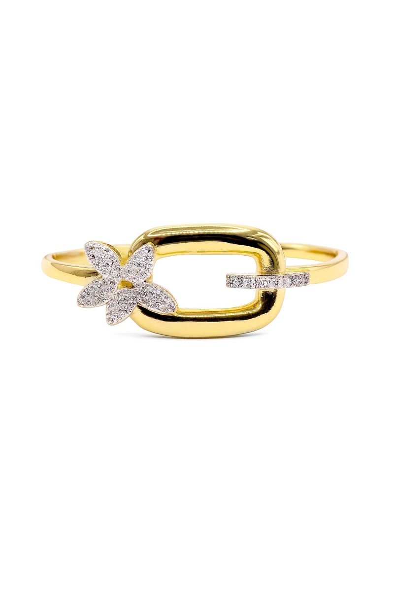 Luxe Link Bloom Bracelet – Bold Gold Elegance with a Dazzling Floral Twist - St geran
