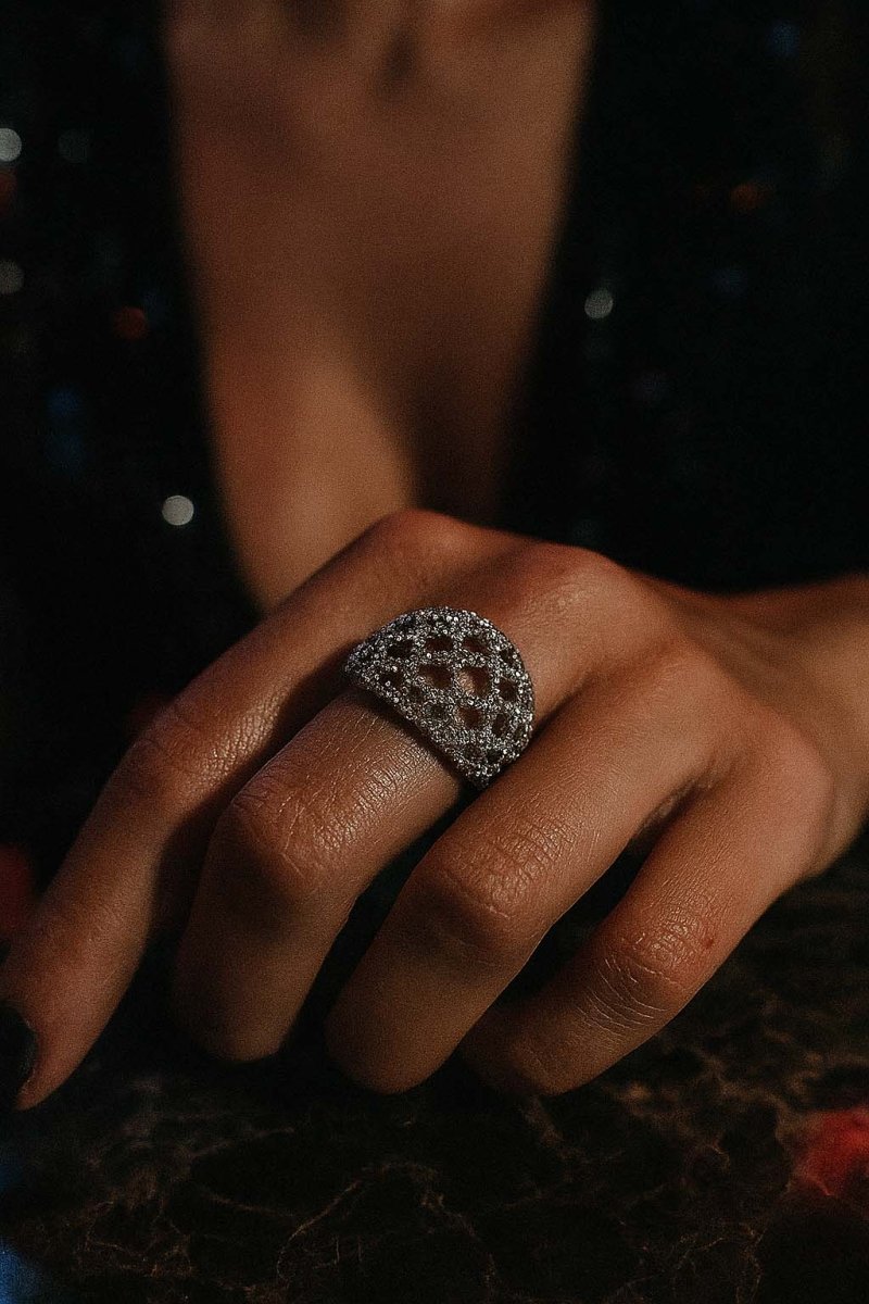 Oval Mesh Silver Ring – Celestia Cage Ring - St geran