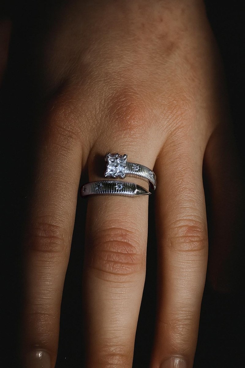 Palais Grid Serpent Silver Ring - St geran