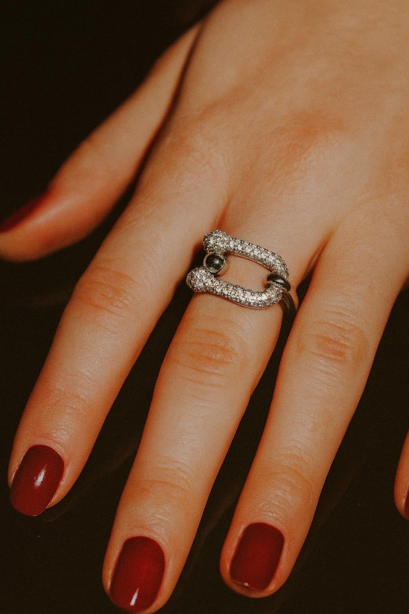 Signature Clasp Silver Ring - St geran