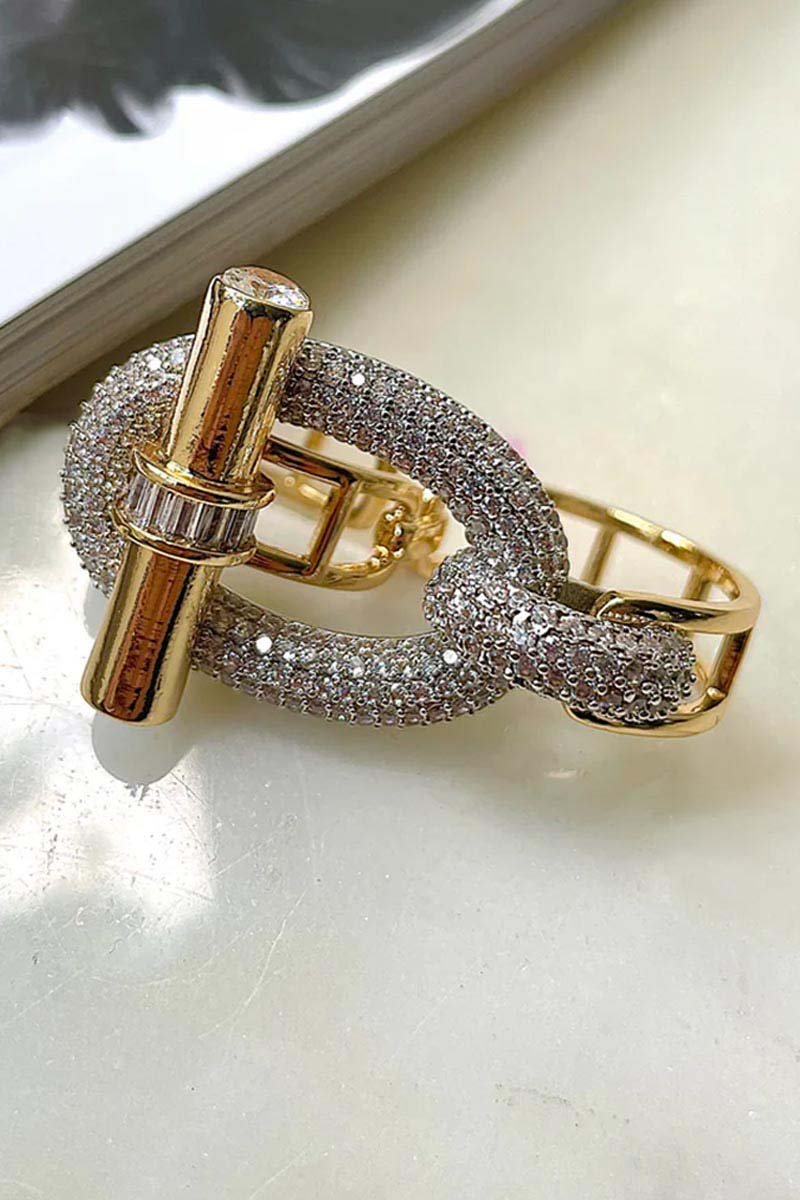 Toggle Circle Double Ring – Solstice Double Halo Vega Lock Ring - St geran