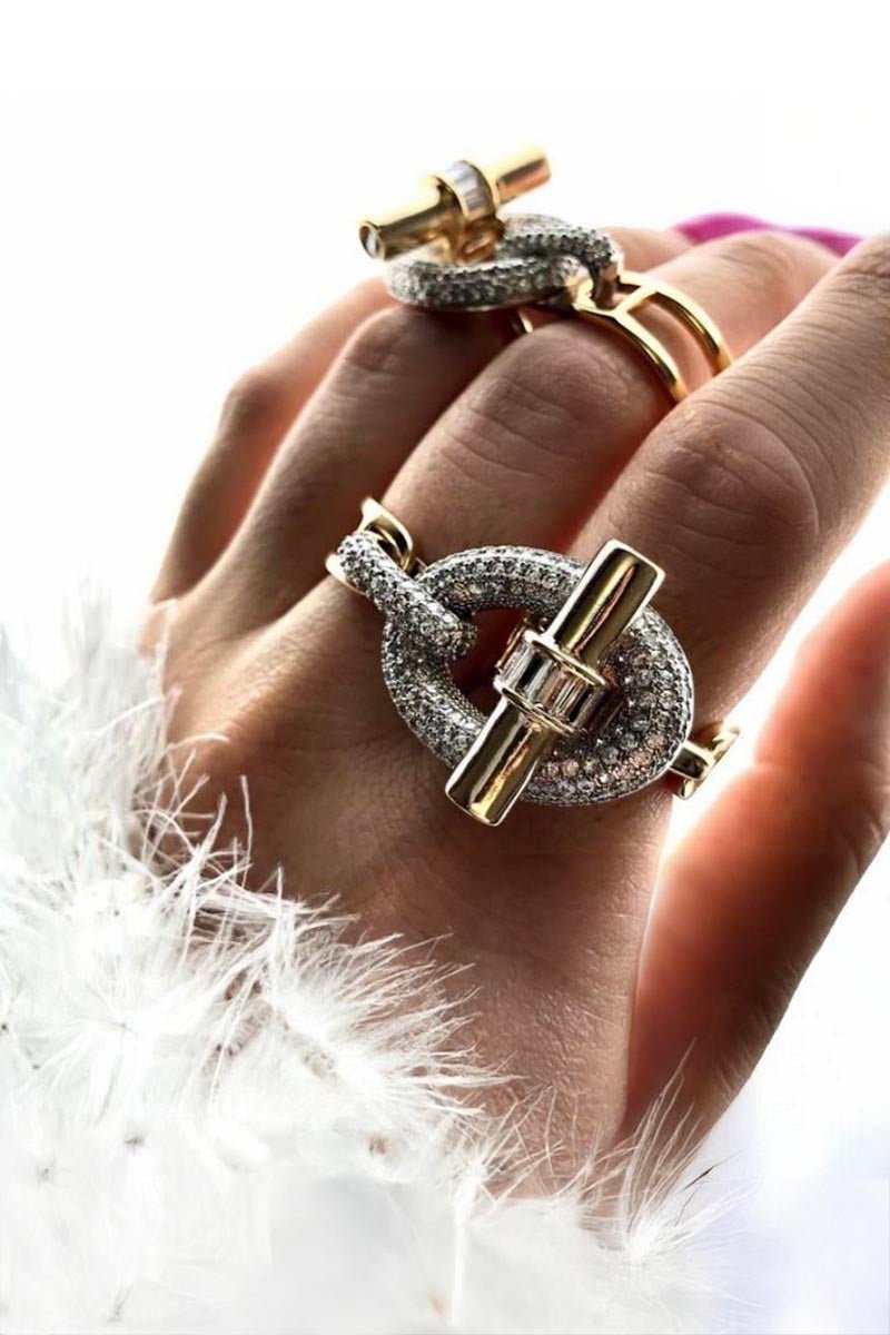 Toggle Circle Double Ring – Solstice Double Halo Vega Lock Ring - St geran