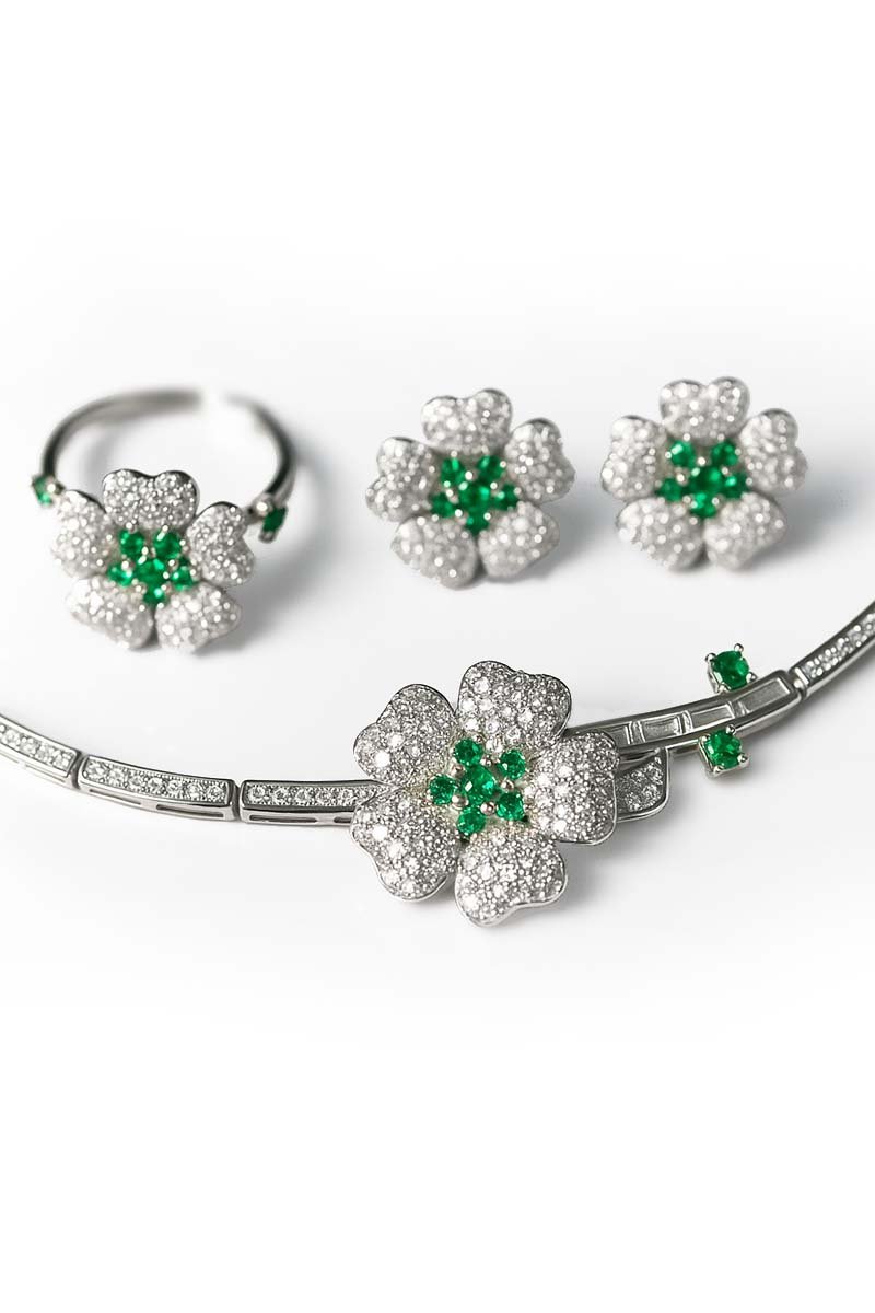 Verdure Éclat 3 - Piece Set - Silver and Emerald Bloom in Diamond Frost - St geran