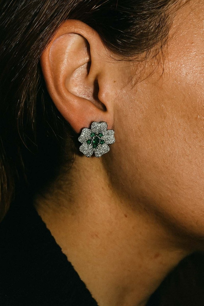 Verdure Éclat Emerald Bloom in Diamond Frost - Silver Plated Earrings - St geran