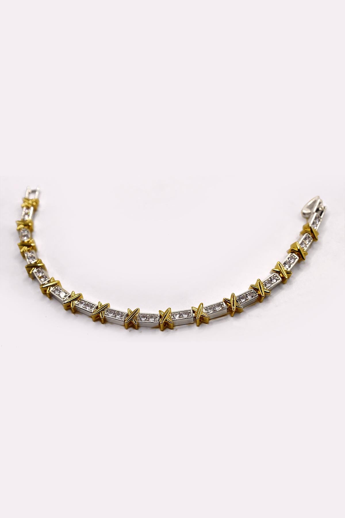 Genève Élégance 4-Piece Luxe Gold an Silver Set - Ring - Bracelet - Earrings - Necklace