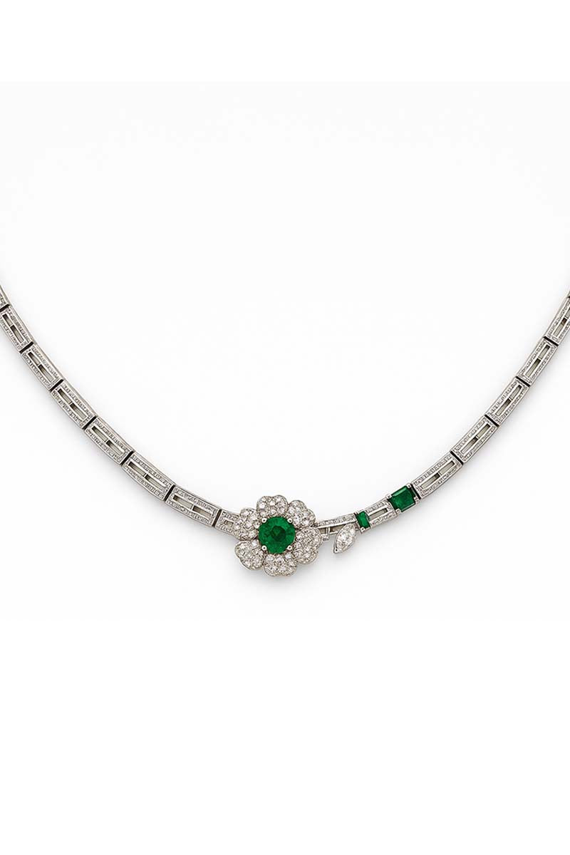 Verdure Éclat Emerald Bloom in Diamond Frost - Silver Plated Necklace