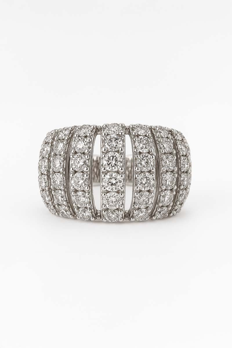 Lumière Cascade Classic Silver Tennis Ring - Timeless Elegance