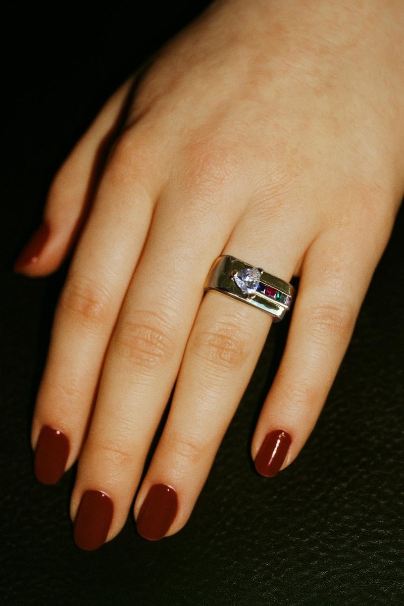 Chromatique Solitaire Inset Gold Ring - St geran