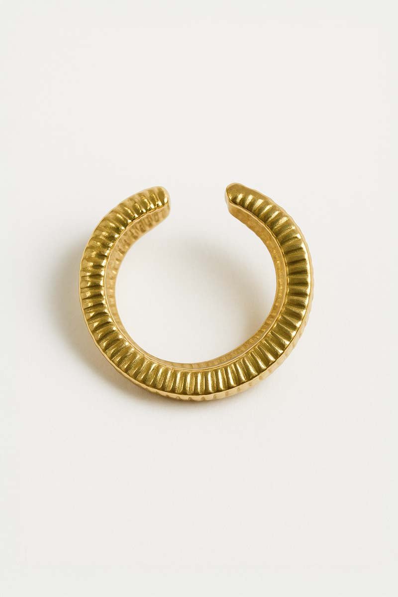 Liora Abstract Crystal 18k Gold Plated Cuff Ring - St geran