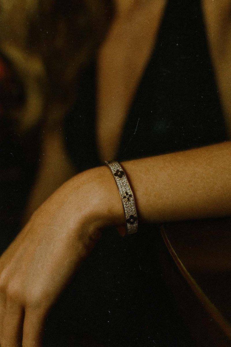 Silver Pavé Bangle – Noir Bloom Bracelet - St geran