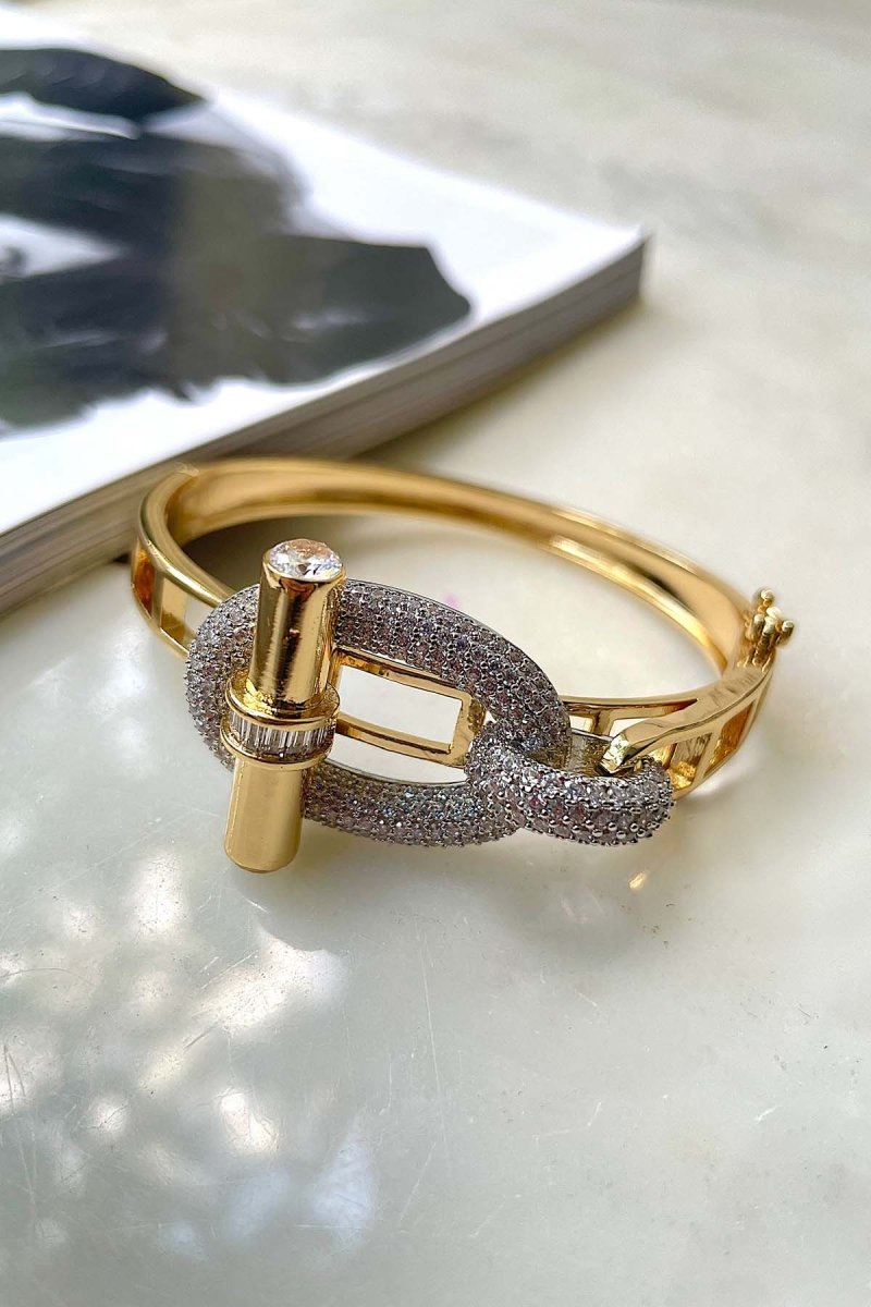 Toggle Bangle Bracelet – Solstice Halo Vega Lock Bracelet - St geran